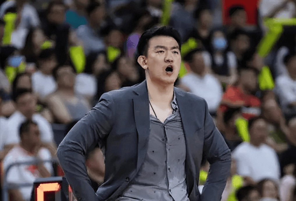 辽宁男篮主教练晒夏训照片，备战新赛季CBA