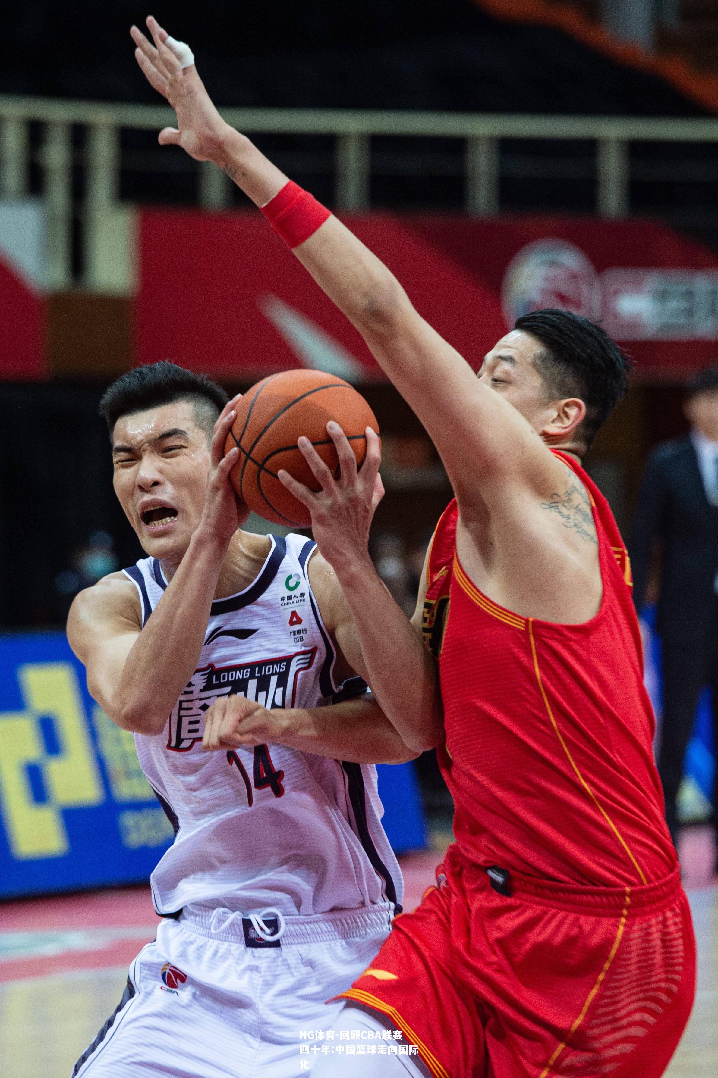 回顾CBA联赛四十年:中国篮球走向国际化